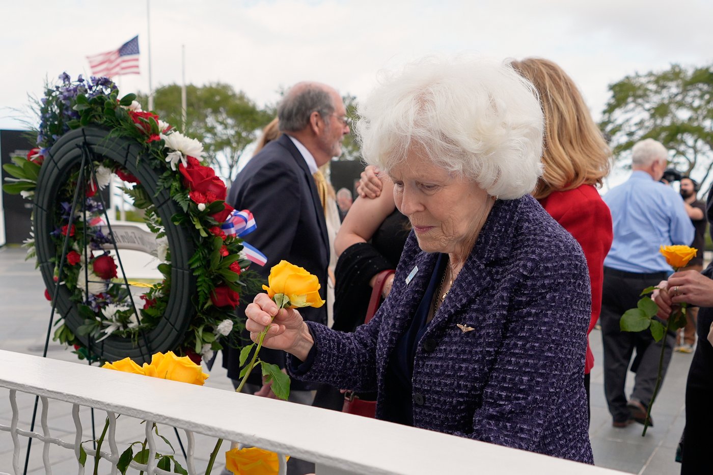 NASA and families of fallen astronauts mark 40th anniversary of space shuttle Challenger accident | iNFOnews.ca NASA and families of fallen astronauts mark 40th anniversary of space shuttle Challenger accident | iNFOnews.ca