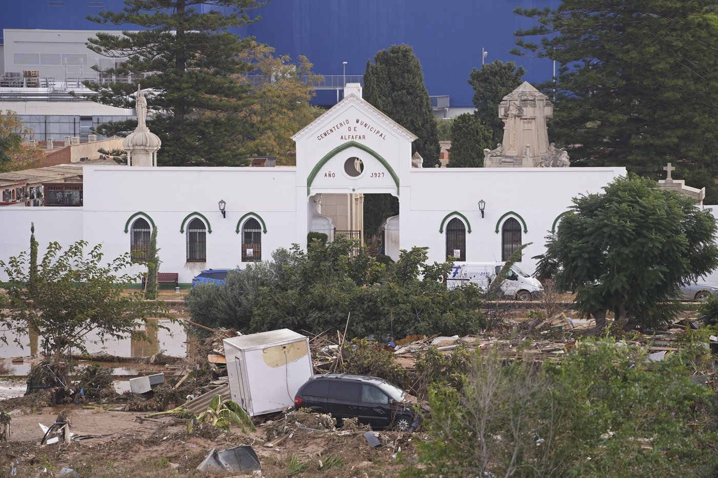 Spanish residents appeal for help, 3 days after historic floods left at least 158 dead | iNFOnews.ca Spanish residents appeal for help, 3 days after historic floods left at least 158 dead | iNFOnews.ca