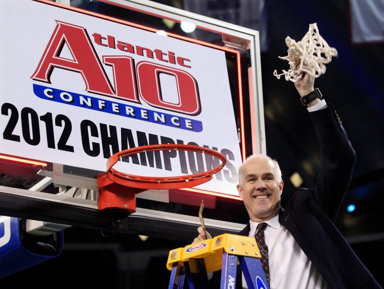 St. Bonaventure coach Mark Schmidt is retiring after 19 seasons | iNFOnews.ca