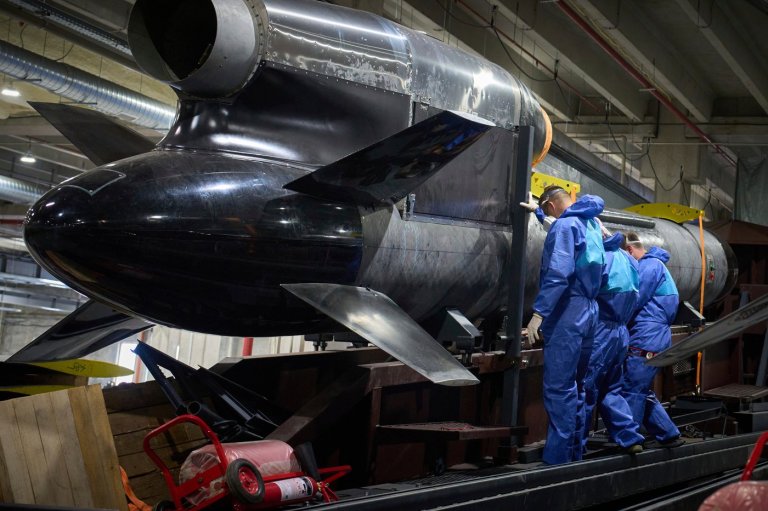 Ukraine's new missiles and drones cause gas shortages in Russia, Zelenskyy says | iNFOnews.ca