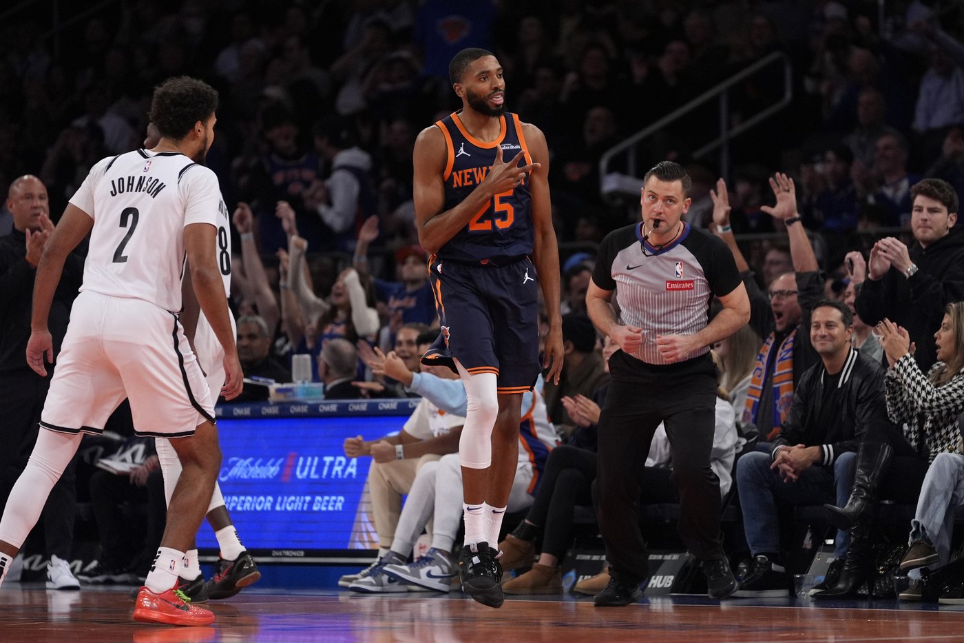 Brunson's 3-pointer with 6.2 seconds left gives Knicks 124-122 win over Nets in NBA Cup | iNFOnews.ca