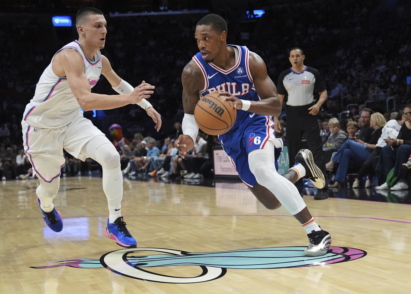 Robinson scores 21, Herro adds 20 and Heat rally late to beat 76ers 117-105 | iNFOnews.ca