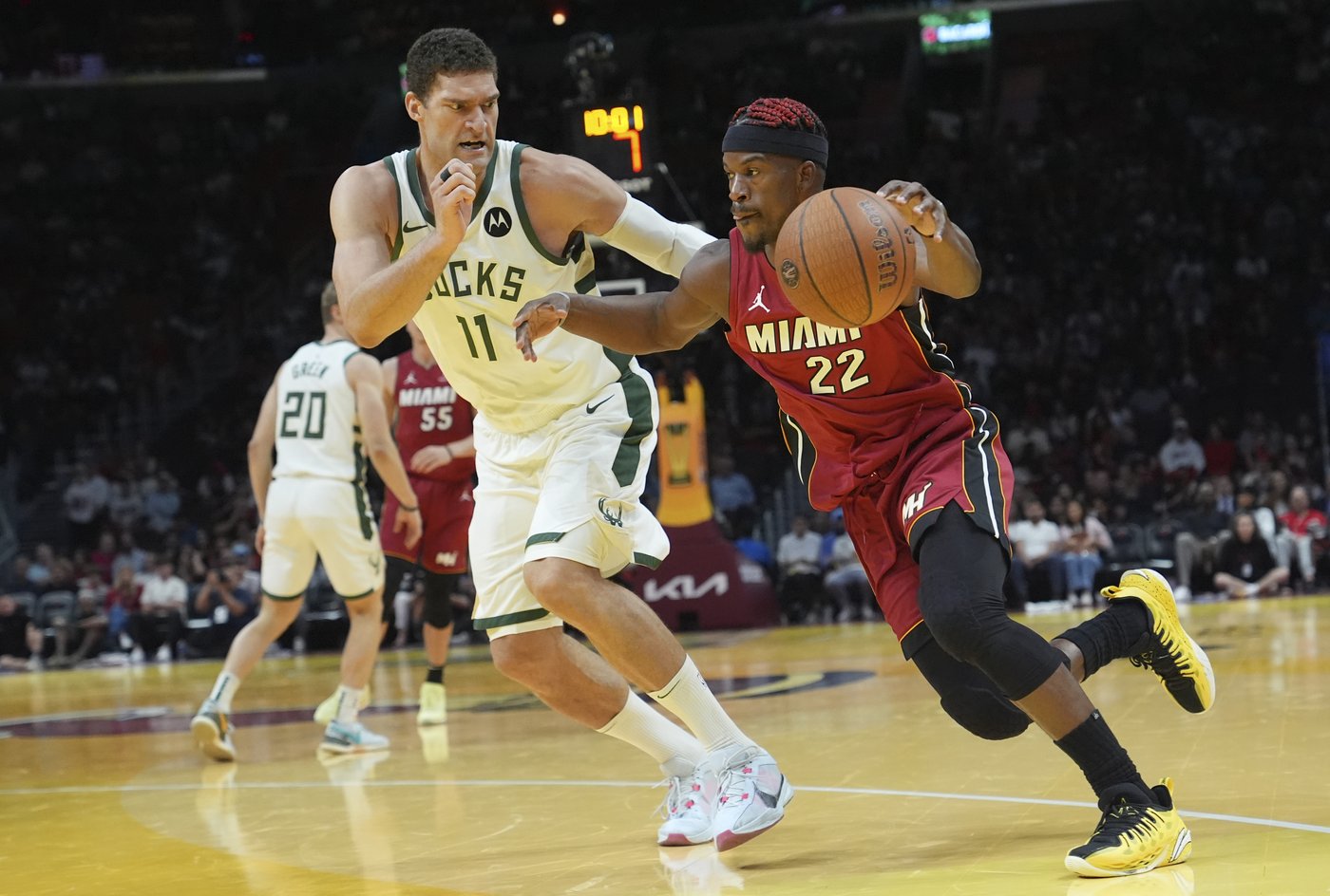 Pat Riley says the Miami Heat will not trade Jimmy Butler | iNFOnews.ca