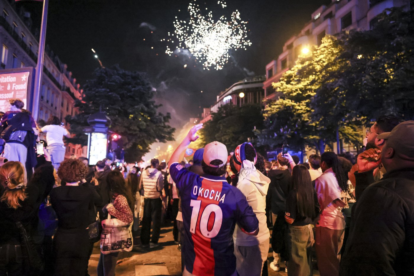 3 people in hospital after Paris street partying following PSG's Champions League semifinal win | iNFOnews.ca 3 people in hospital after Paris street partying following PSG's Champions League semifinal win | iNFOnews.ca