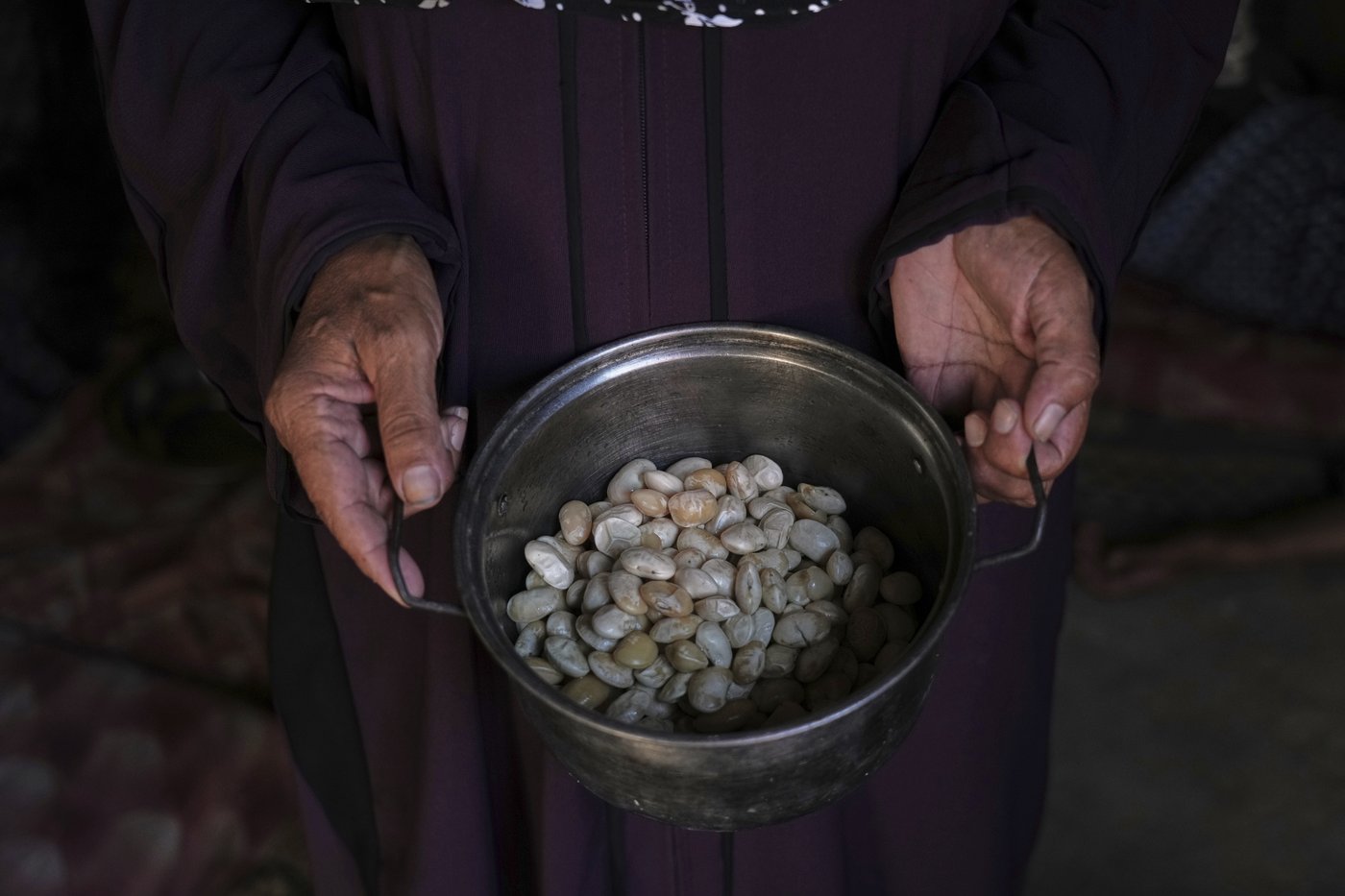 Mothers in Gaza stretch meager ingredients where they can, but say hunger persists | iNFOnews.ca Mothers in Gaza stretch meager ingredients where they can, but say hunger persists | iNFOnews.ca