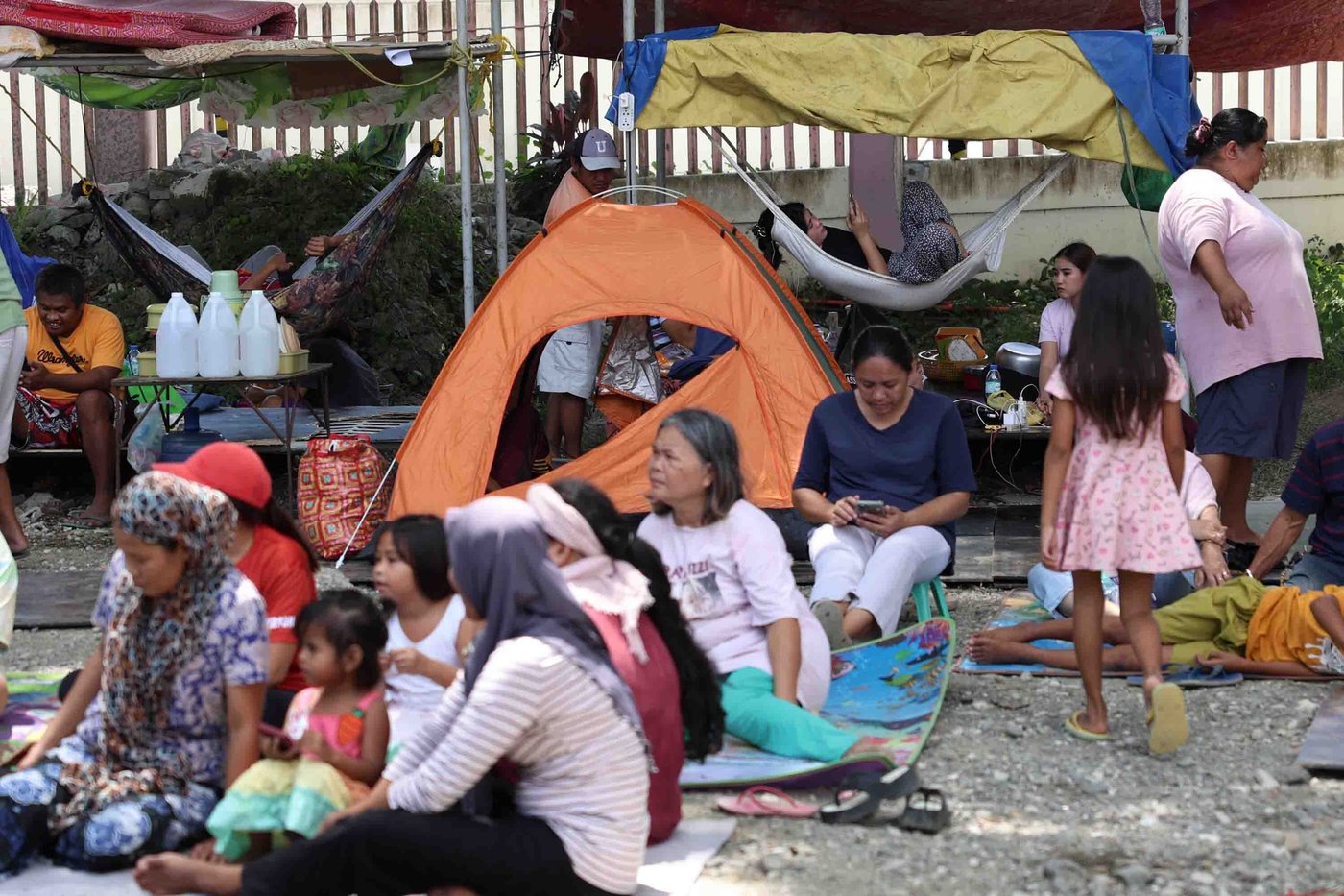 Aftershocks complicate Philippine recovery from quake that killed 45 and displaced thousands | iNhome