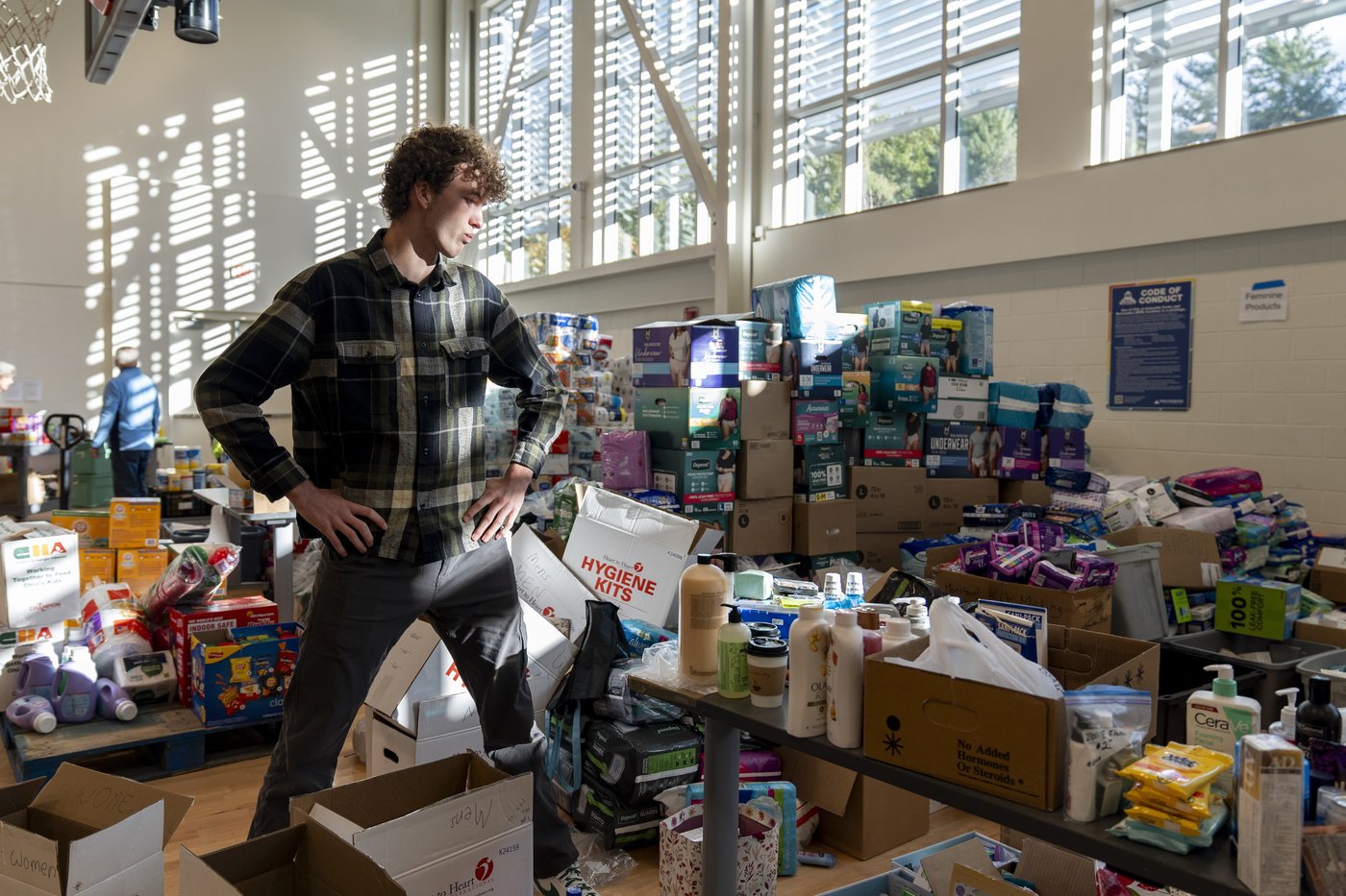 In Asheville, high school seniors make key life choices under the stress of Helene recovery | iNFOnews.ca
