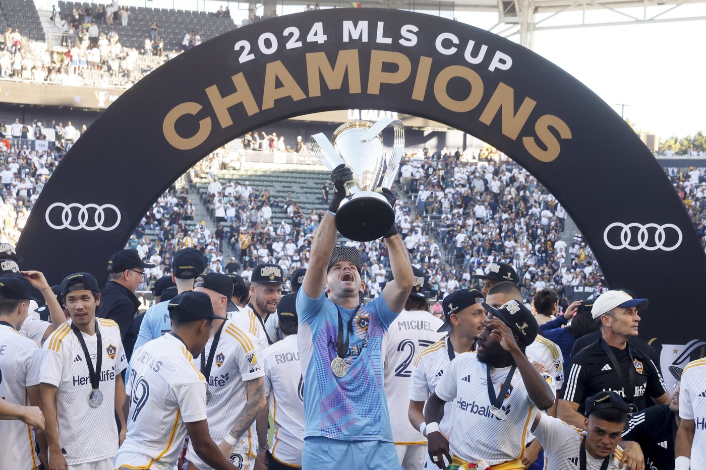 In his third straight MLS Cup final, goalkeeper John McCarthy delivers a title for LA Galaxy | iNFOnews.ca