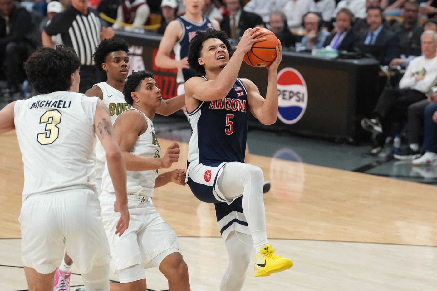 Burries scores season-high 31 as No. 2 Arizona comes back to beat Colorado 89-79 | iNFOnews.ca Burries scores season-high 31 as No. 2 Arizona comes back to beat Colorado 89-79 | iNFOnews.ca