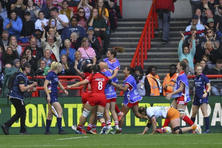 Canada routs Australia in Women's Rugby World Cup quarterfinal, New Zealand up next | iNFOnews.ca