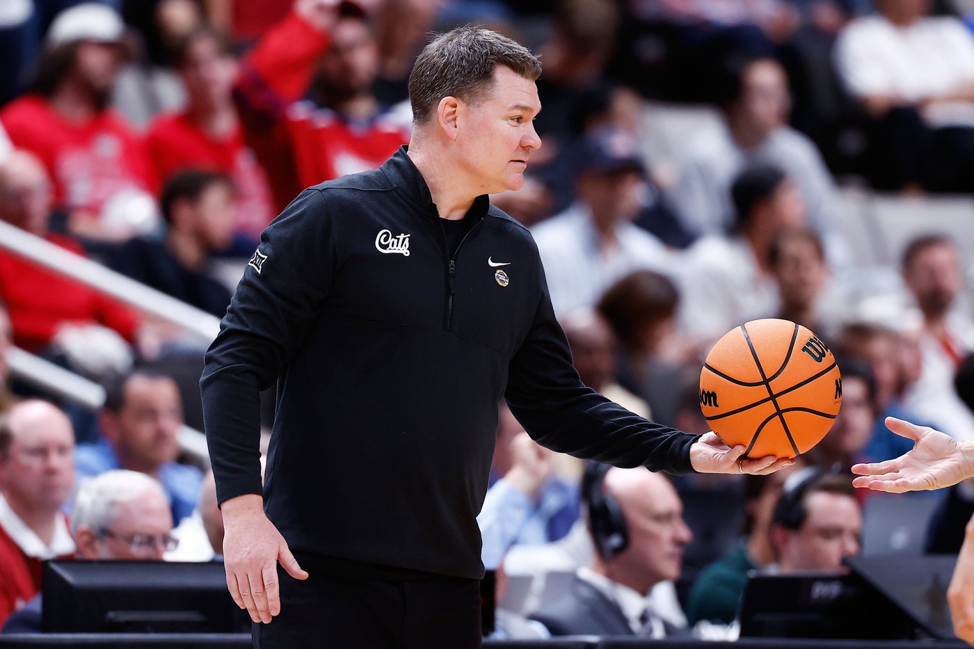 Top-seeded Arizona beats Arkansas 109-88 to reach the Elite Eight for the 1st time since 2015 | iNFOnews.ca Top-seeded Arizona beats Arkansas 109-88 to reach the Elite Eight for the 1st time since 2015 | iNFOnews.ca