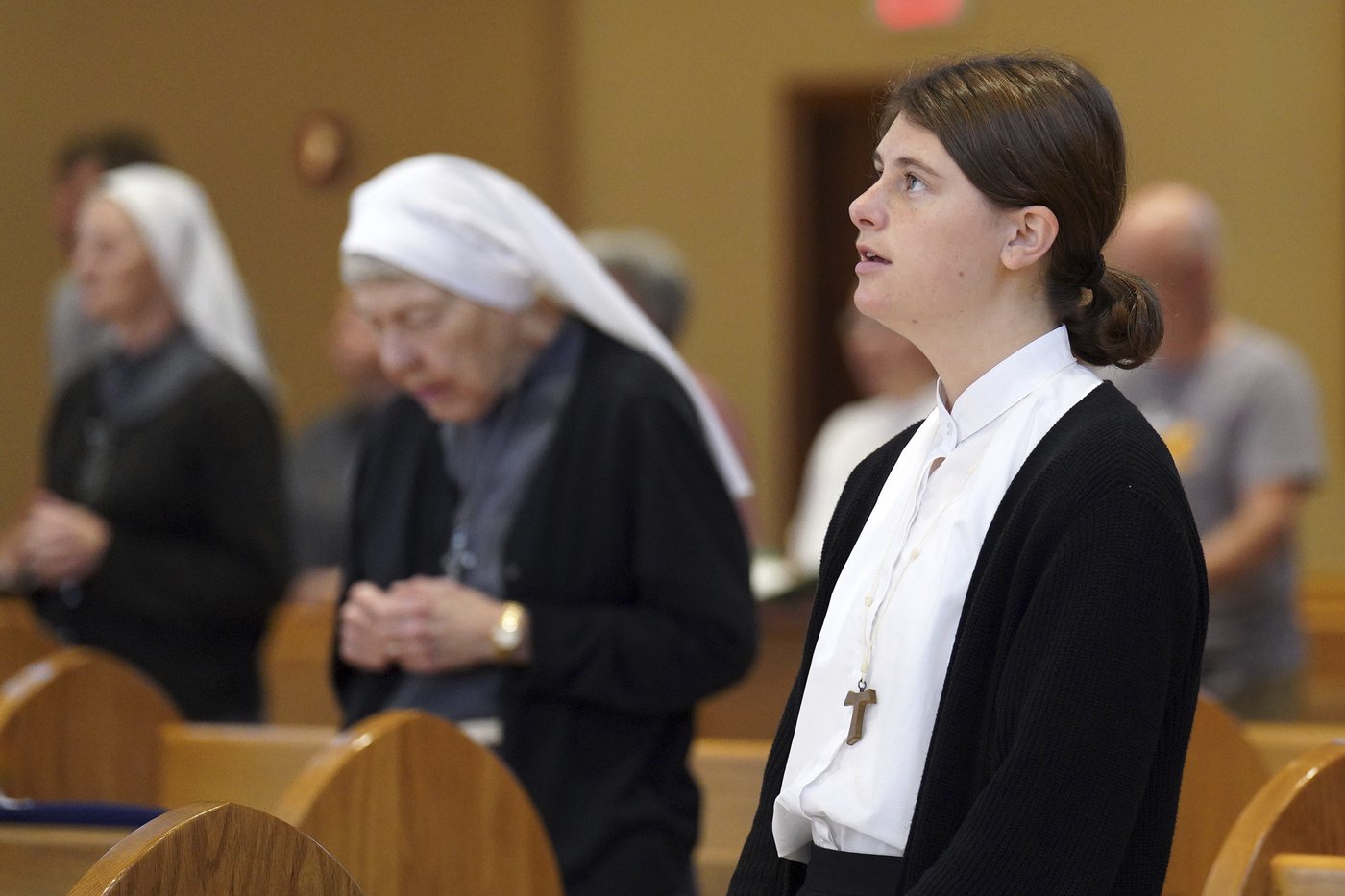 Leap of faith: A few young women in US buck the trends by joining the ranks of Catholic nuns | iNFOnews.ca