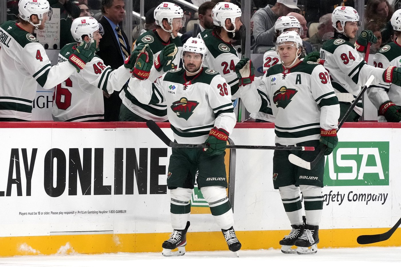 Marc-Andre Fleury stops 26 to lead Wild past Penguins 5-3 | iNFOnews.ca Marc-Andre Fleury stops 26 to lead Wild past Penguins 5-3 | iNFOnews.ca