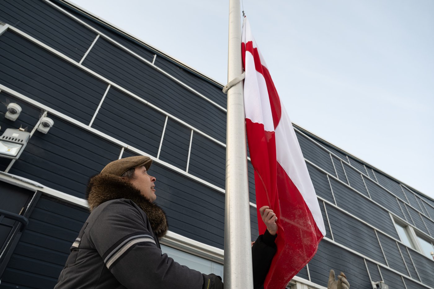 Nunavut politicians raise Greenland flag as Trump escalates annexation threat | iNFOnews.ca