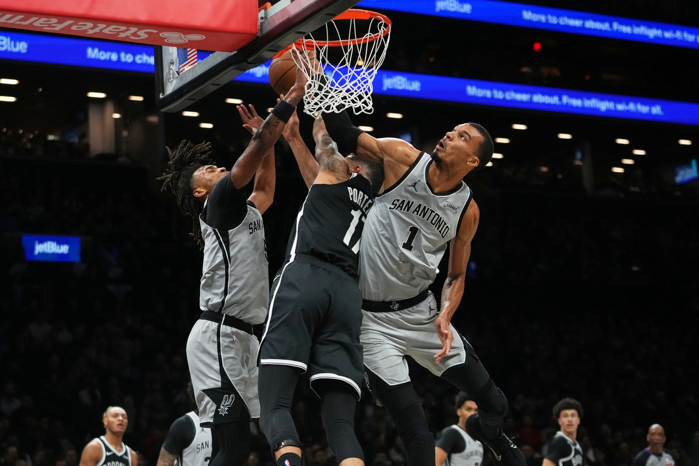 Julian Champagnie scores 26 and Spurs cruise to 11th straight win, 126-110 over Nets | iNFOnews.ca Julian Champagnie scores 26 and Spurs cruise to 11th straight win, 126-110 over Nets | iNFOnews.ca