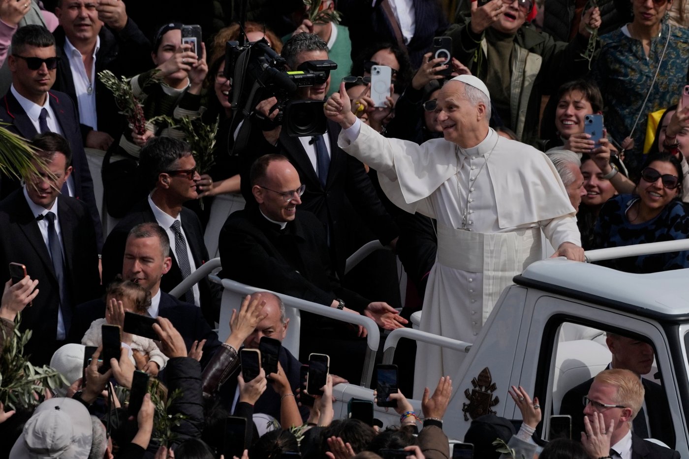 Pope Leo XIV rejects claims that God justifies war in Palm Sunday Mass message | iNFOnews.ca Pope Leo XIV rejects claims that God justifies war in Palm Sunday Mass message | iNFOnews.ca