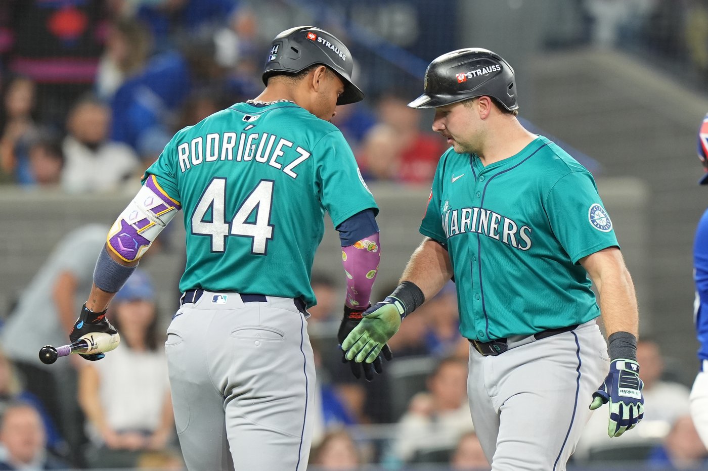 Photo Gallery: Mariners beat Blue Jays in Game 1 | iNFOnews.ca