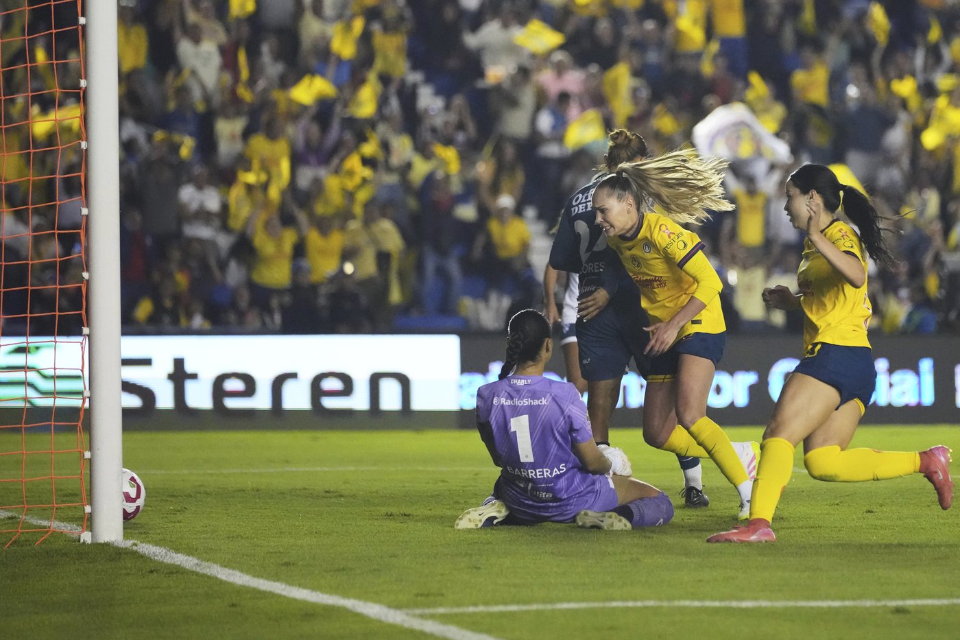 PHOTO COLLECTION: Mexico Soccer Women's Final | iNFOnews.ca