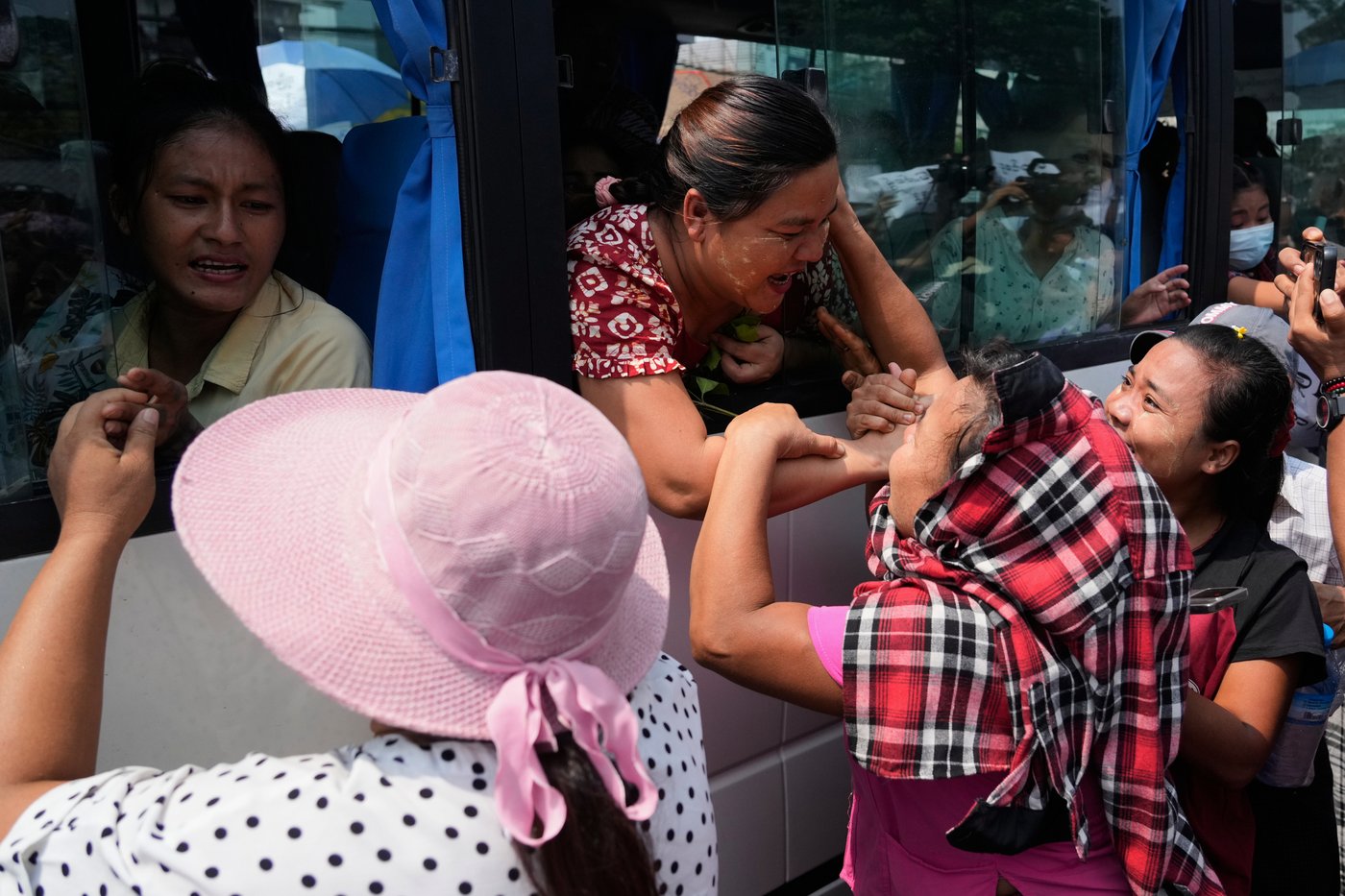 Former President Win Myint freed in broad Myanmar prisoner amnesty | iNFOnews.ca Former President Win Myint freed in broad Myanmar prisoner amnesty | iNFOnews.ca