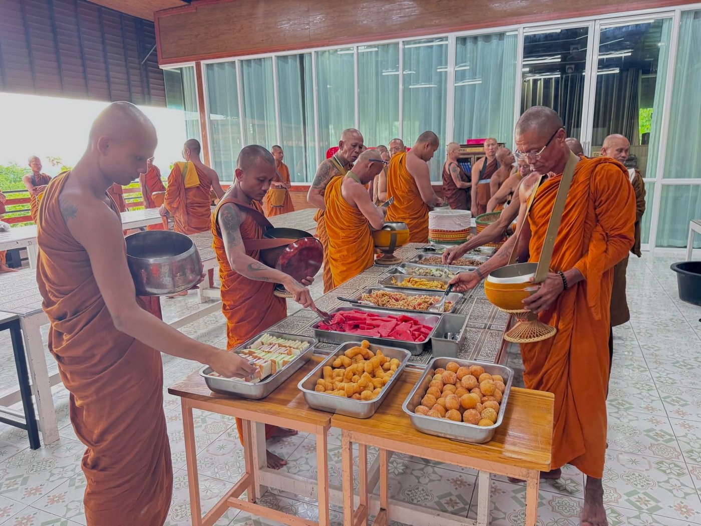 11-year-old driver crashes truck into Buddhist monks in Thailand, killing 10 | iNwheels 11-year-old driver crashes truck into Buddhist monks in Thailand, killing 10 | iNwheels