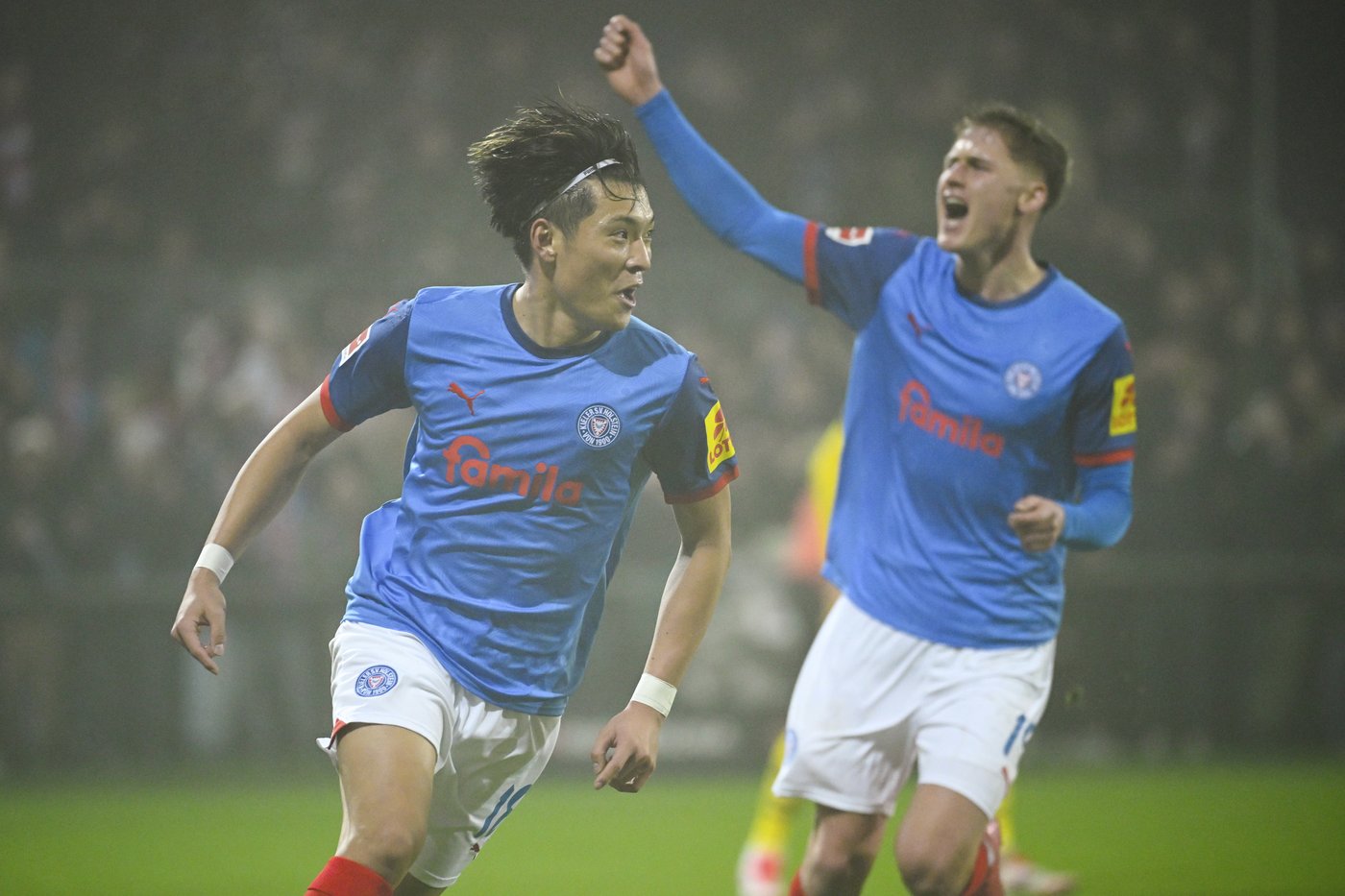 Dortmund slumps to another loss in Bundesliga as pressure increases on coach, Marmoush stars again | iNFOnews.ca