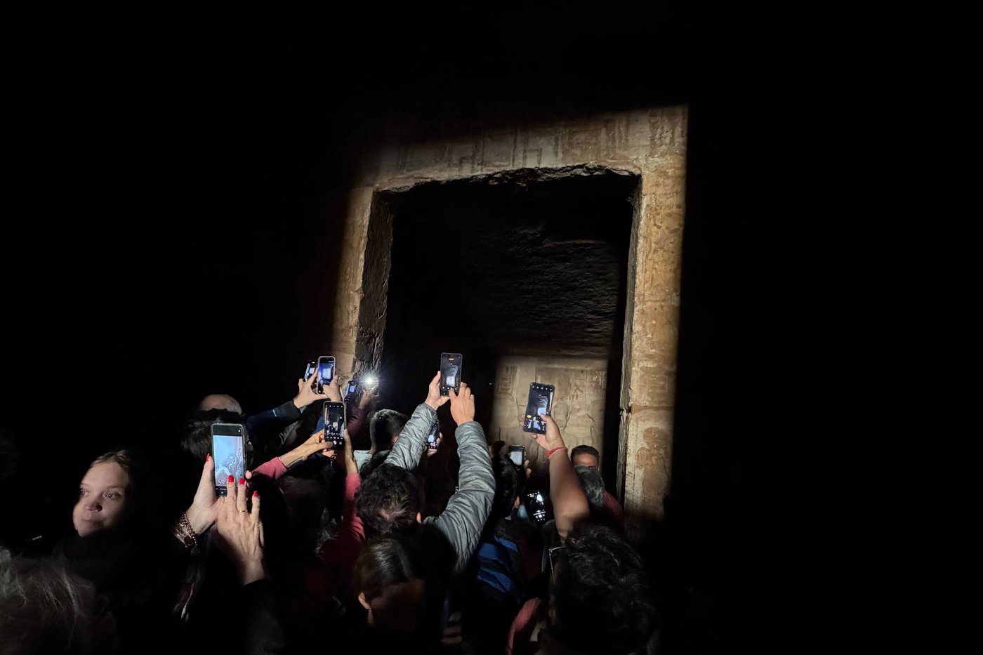 Twice a year, a golden sunbeam illuminates a 3,000-year-old Egyptian temple | iNFOnews.ca