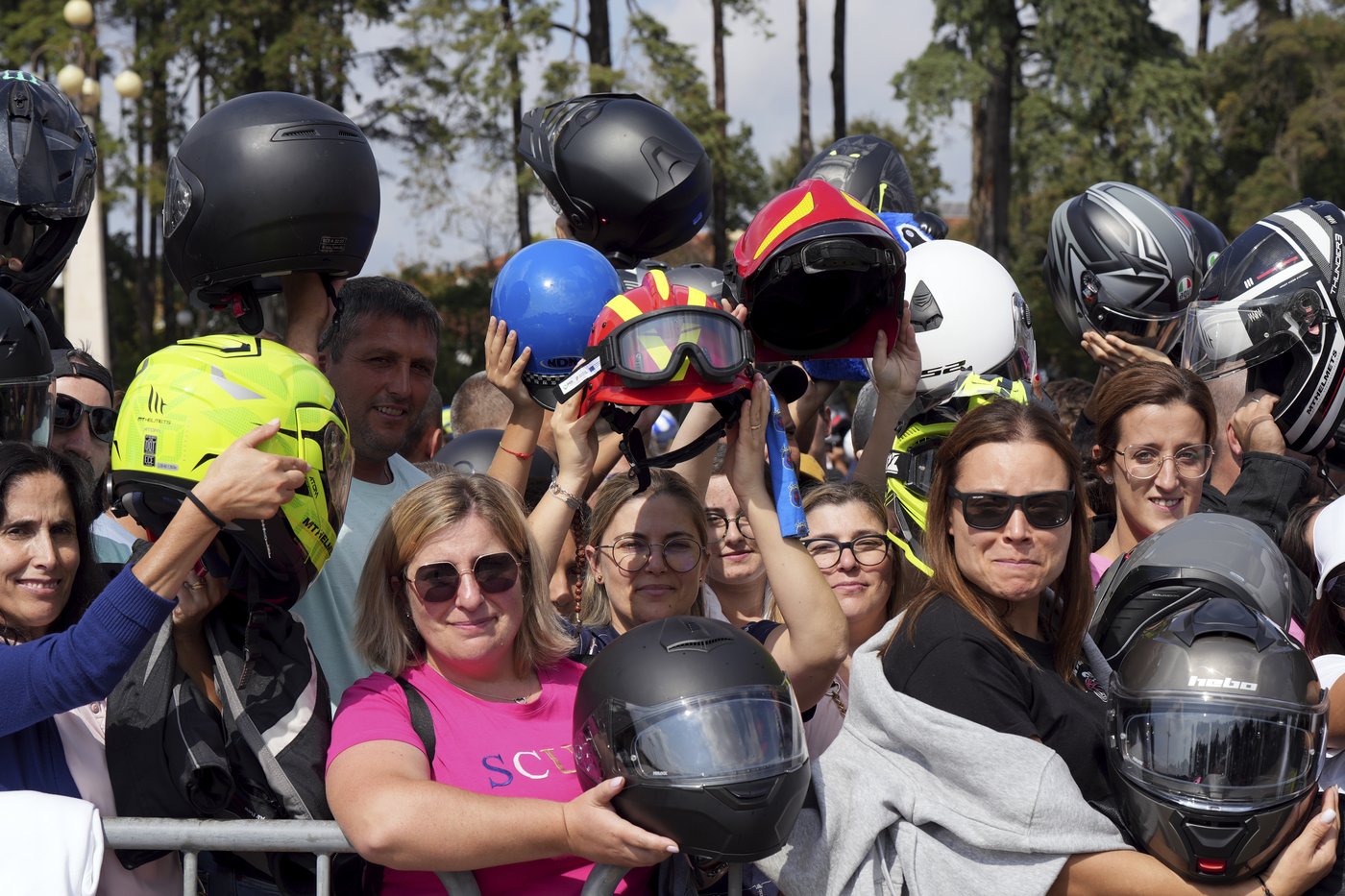 An estimated 180,000 motorcyclists converge at Portuguese shrine to have their helmets blessed. | iNFOnews.ca