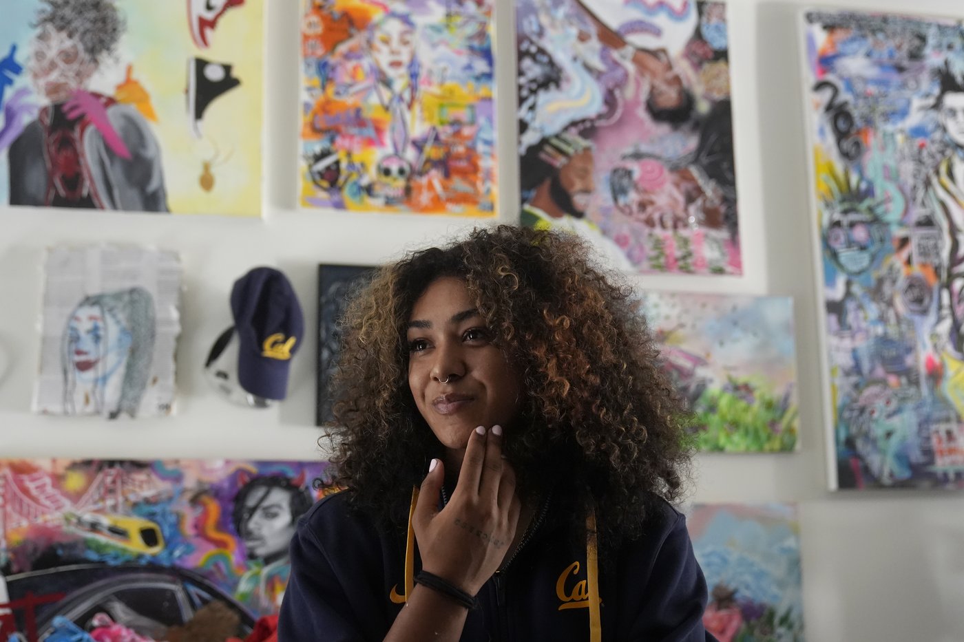 Cal guard Jayda Noble paints custom shoes to express her artistic side when she leaves the court | iNFOnews.ca
