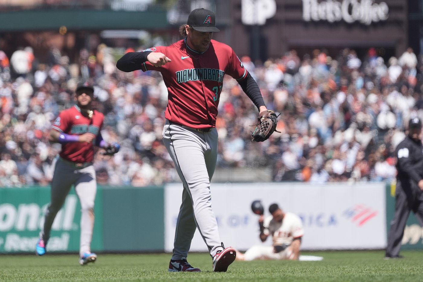 Diamondbacks beat Giants 3-2 for series sweep, 10th win in 11 games | iNFOnews.ca