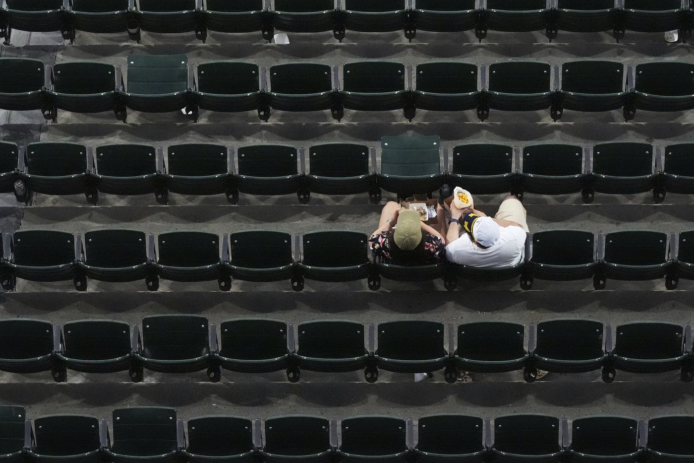 Guardians-White Sox game postponed because of rain, to be made up as part of split DH | iNFOnews.ca Guardians-White Sox game postponed because of rain, to be made up as part of split DH | iNFOnews.ca