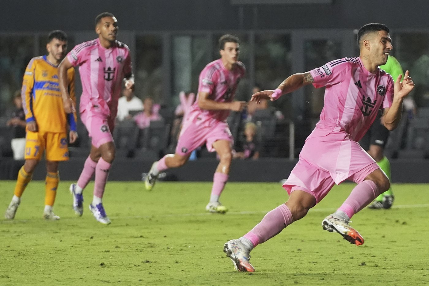 Suarez scores twice, Inter Miami overcomes Messi's absence to beat Tigres 2-1 in Leagues Cup | iNFOnews.ca