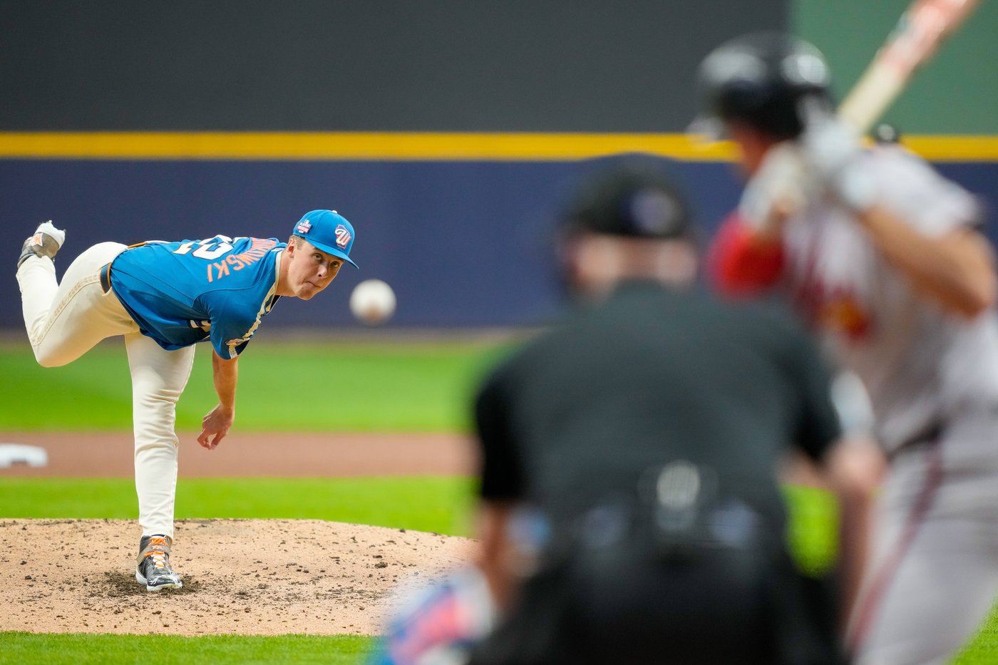 Braves' Sale says Brewers' Misiorowski has 'probably the most impressive fastball I've ever seen' | iNFOnews.ca