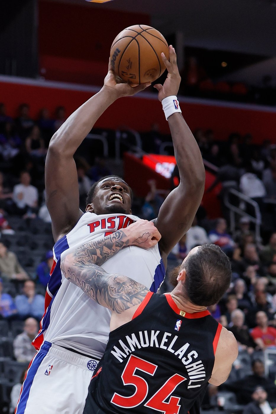 Pistons end long stretch of futility with first division title in 18 years | iNFOnews.ca