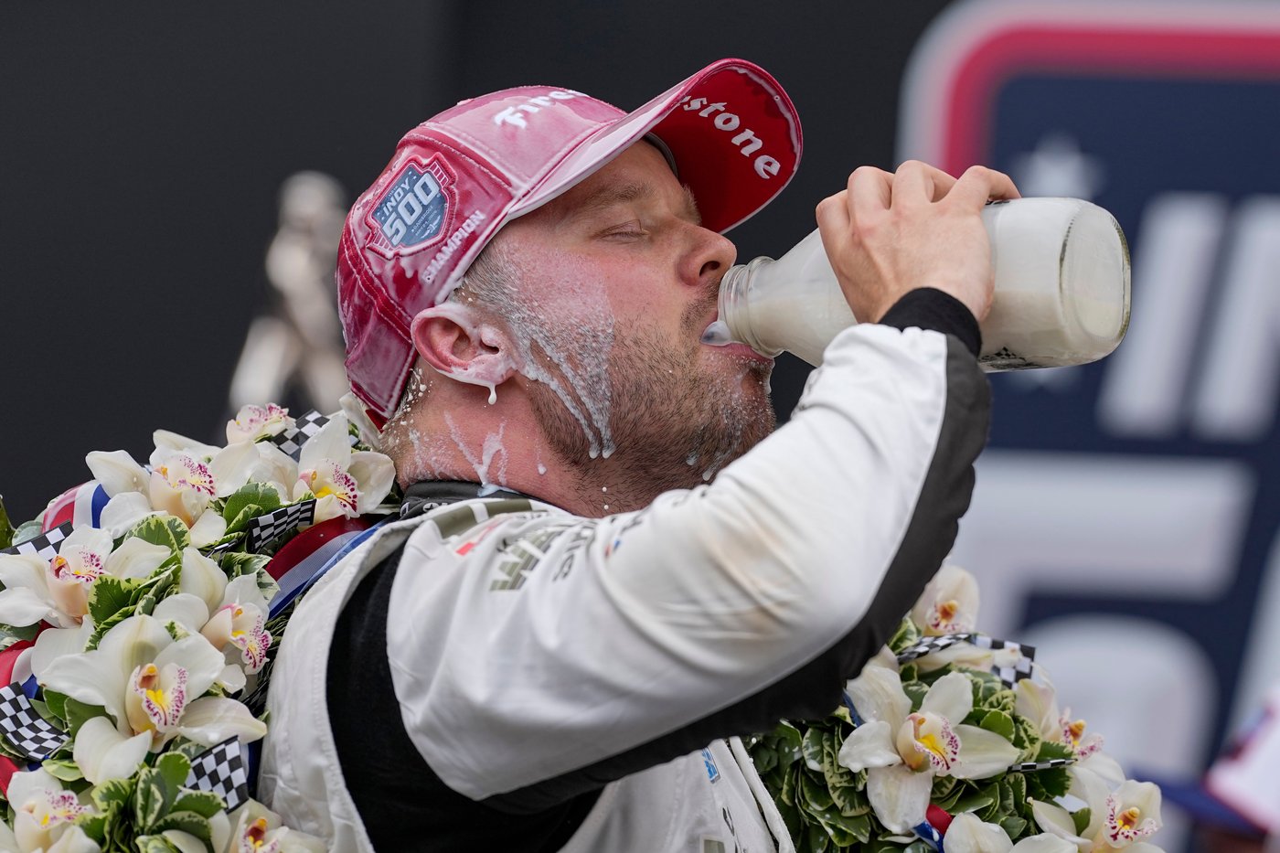 Late pass sends Felix Rosenqvist past David Malukas for the closest Indianapolis 500 win in history | iNFOnews.ca