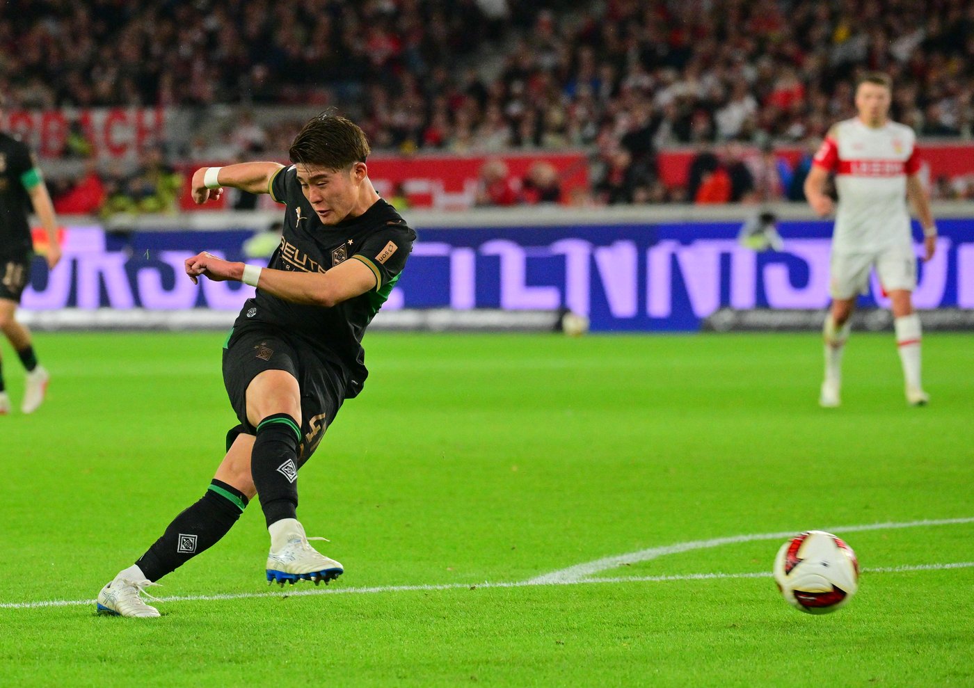Gladbach ends winless start in Bundesliga and Torino wins third straight in Serie A | iNFOnews.ca Gladbach ends winless start in Bundesliga and Torino wins third straight in Serie A | iNFOnews.ca