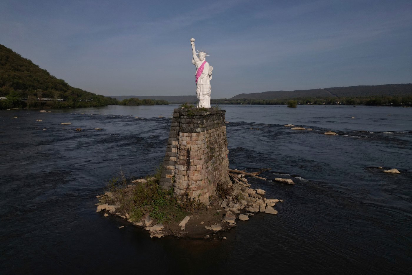 Photos of enduring American symbols across the globe as US turns 250 | iNFOnews.ca