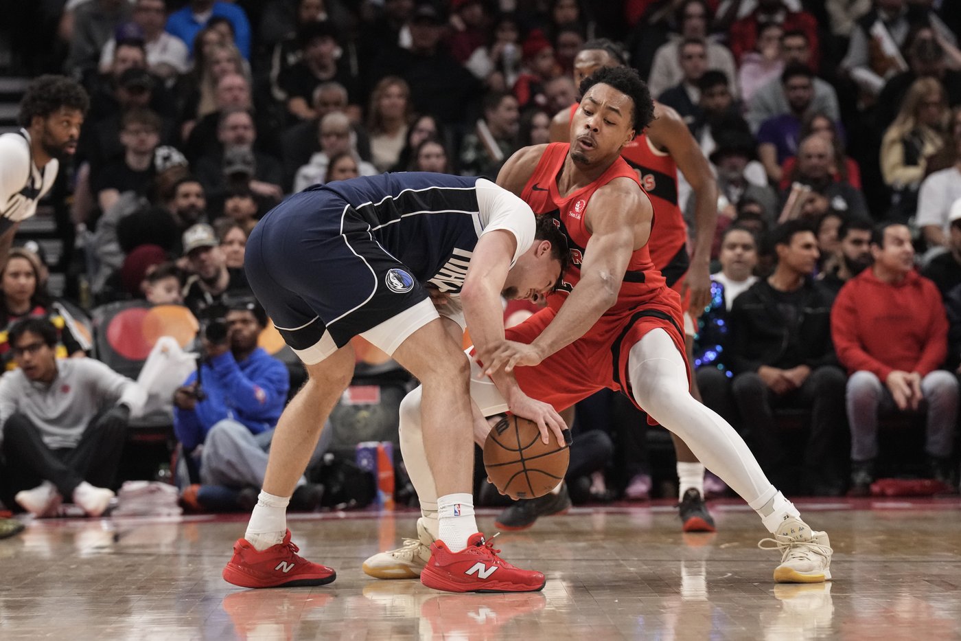 RJ Barrett's season-high 31 points leads Raptors past Mavericks 122-92 | iNFOnews.ca RJ Barrett's season-high 31 points leads Raptors past Mavericks 122-92 | iNFOnews.ca