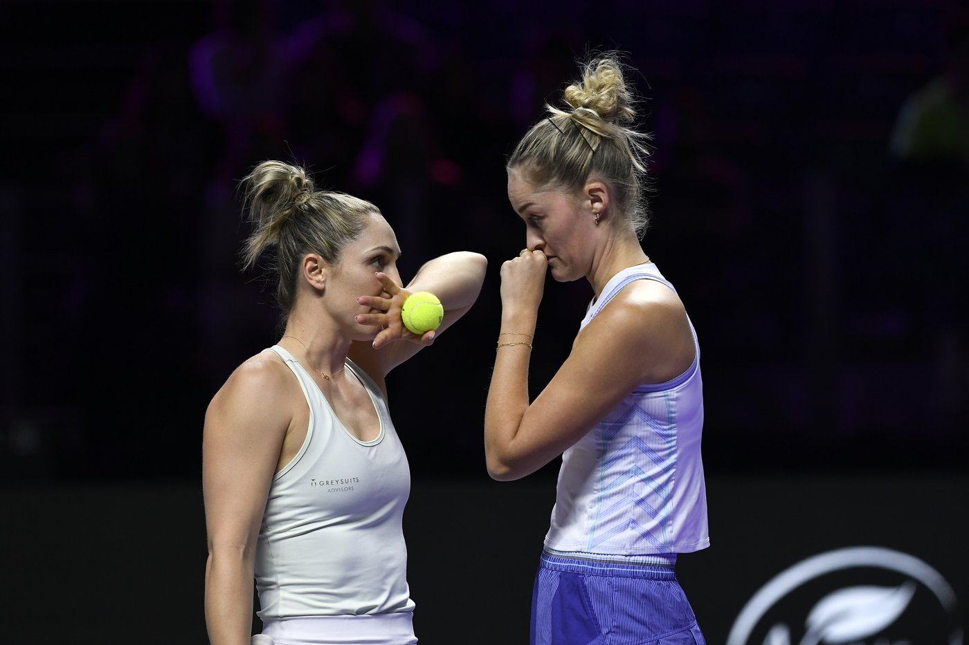 Coco Gauff wins WTA Finals for the first time by rallying to beat Zheng Qinwen | iNFOnews.ca