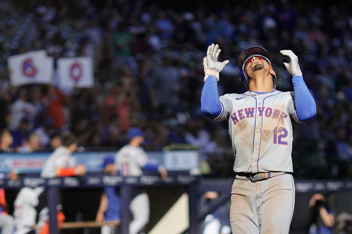 Mets blank Brewers 5-0 behind Lindor and Peterson to move 1 win from wild card | iNFOnews.ca