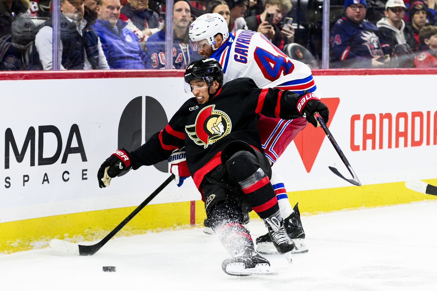 Ottawa Senators lose Shane Pinto to injury in 4-2 loss to New York Rangers | iNFOnews.ca Ottawa Senators lose Shane Pinto to injury in 4-2 loss to New York Rangers | iNFOnews.ca
