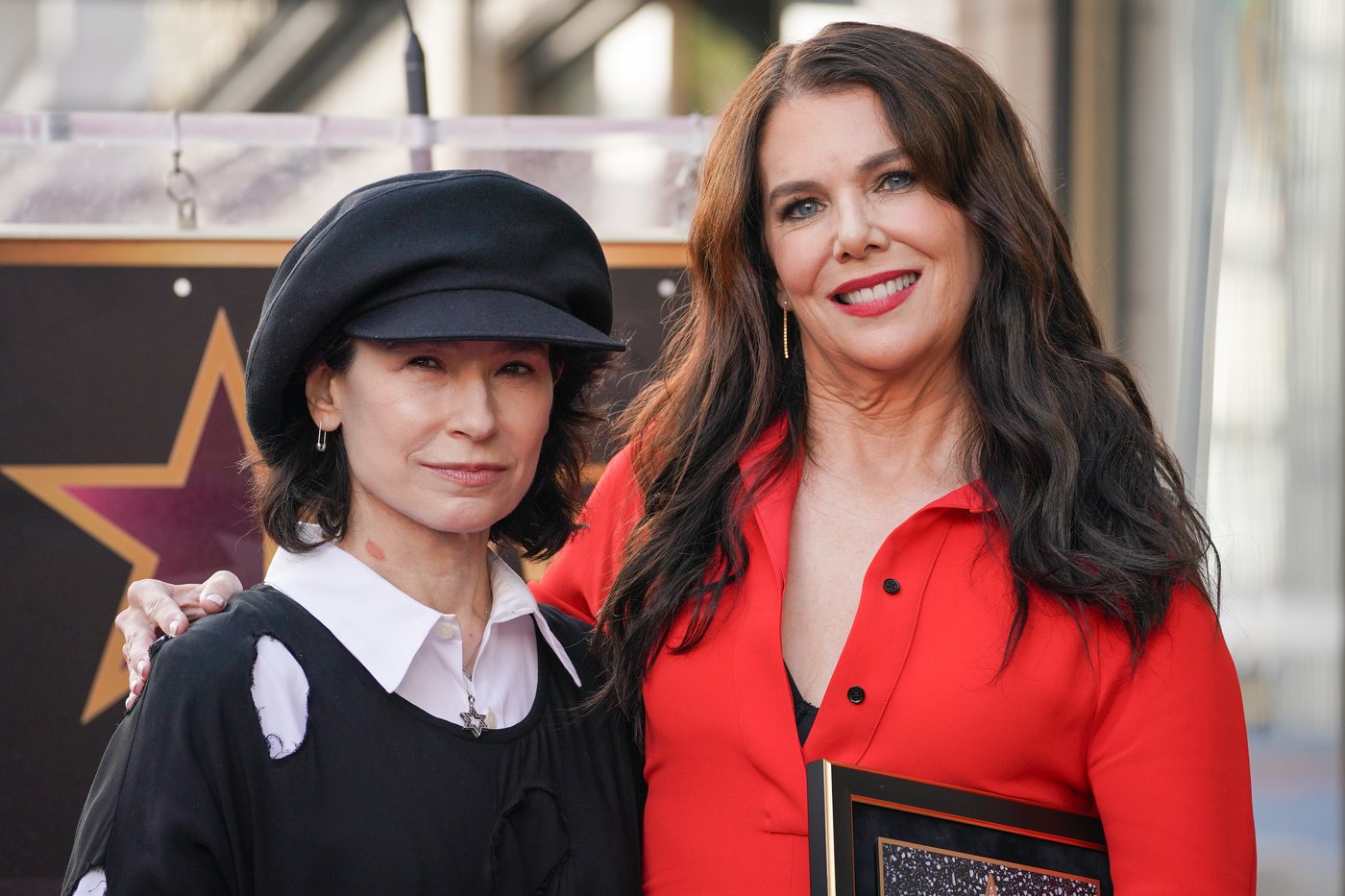 Lauren Graham and Amy Sherman-Palladino to release 'Gilmore Girls' book in 2027 | iNFOnews.ca Lauren Graham and Amy Sherman-Palladino to release 'Gilmore Girls' book in 2027 | iNFOnews.ca
