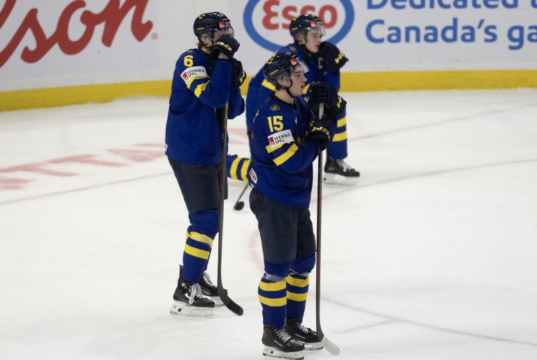 Flames sign defenceman Axel Hurtig to thee-year, entry-level deal | iNFOnews.ca