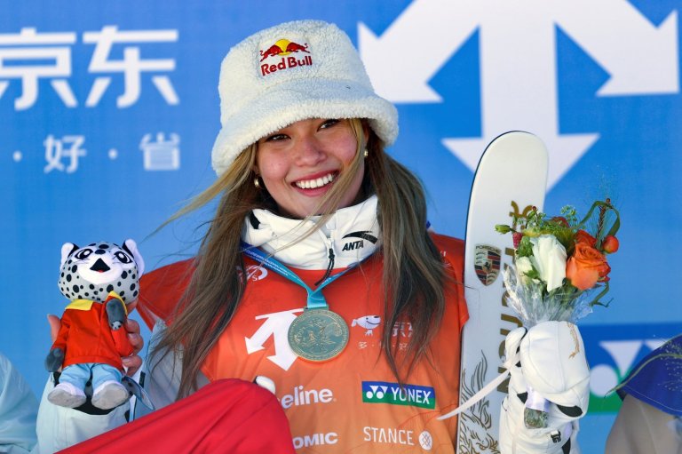 Eileen Gu returns to Olympic mountain in China and wins freeski debut in Shaun White's Snow League | iNFOnews.ca