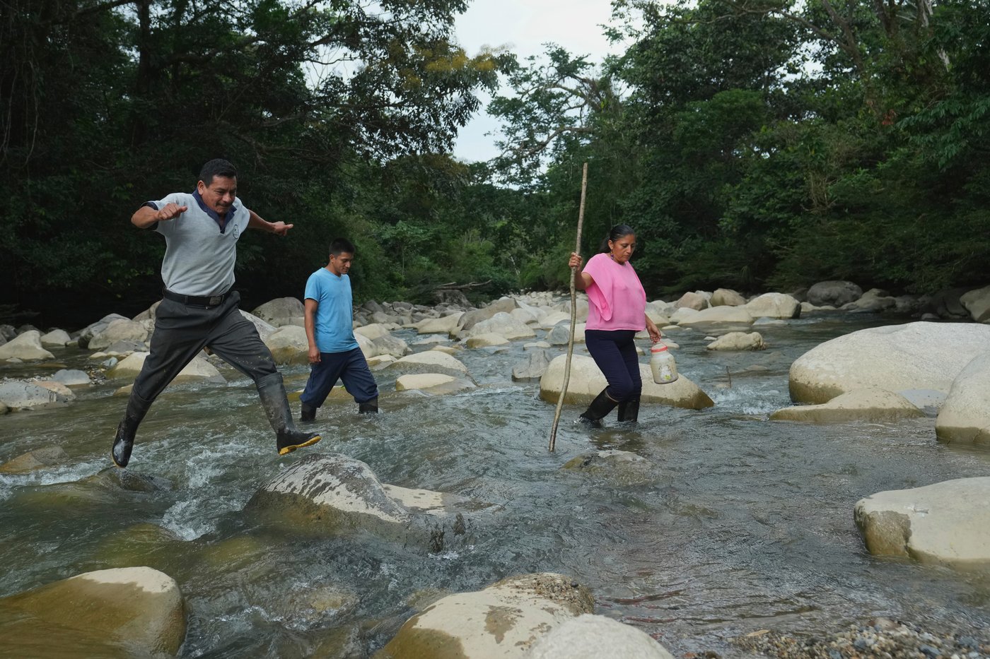 Seed guardians of the Amazon: A family's solitary fight to save endangered plants | iNFOnews.ca
