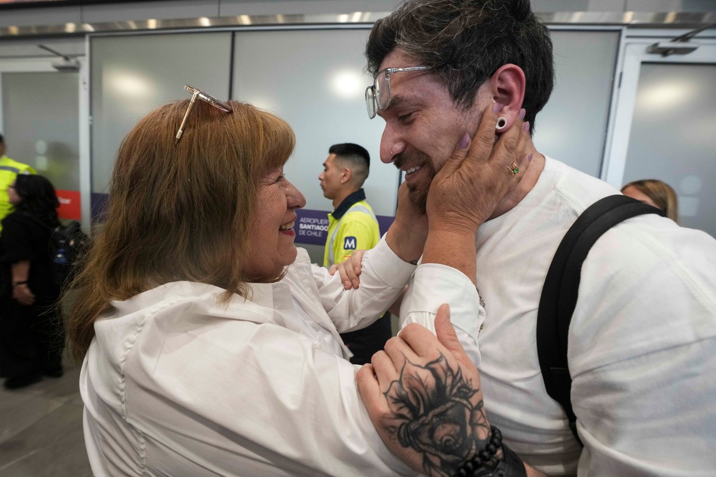 Chilean American stolen as a baby reunites with his mom and gets a second chance at family | iNFOnews.ca