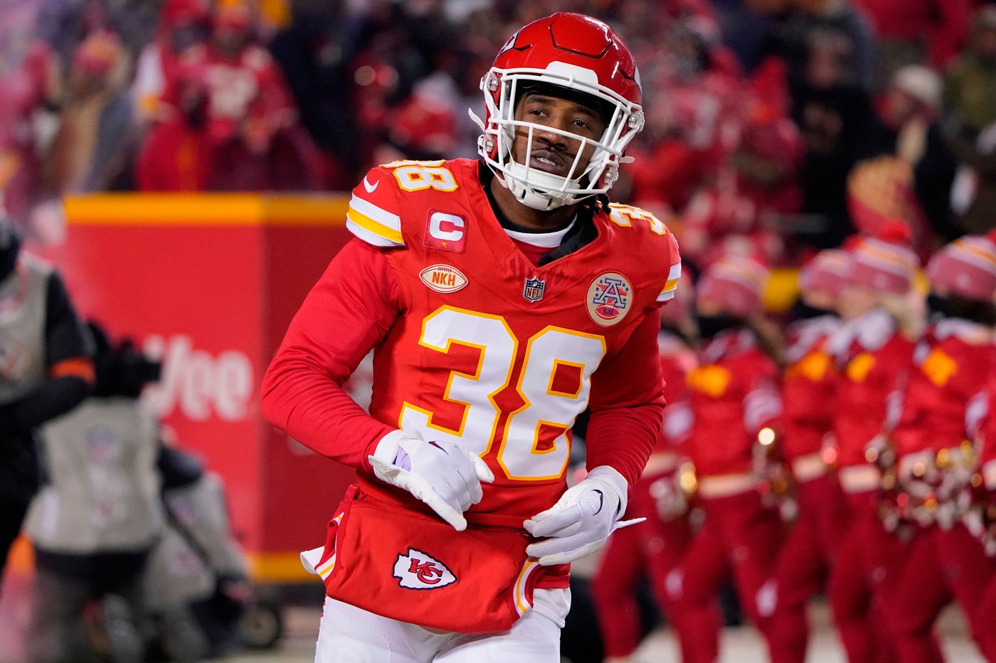 Chiefs bring back cornerback L'Jarius Sneed on a 1-year, $5M deal after injury-plagued Titans stint | iNFOnews.ca