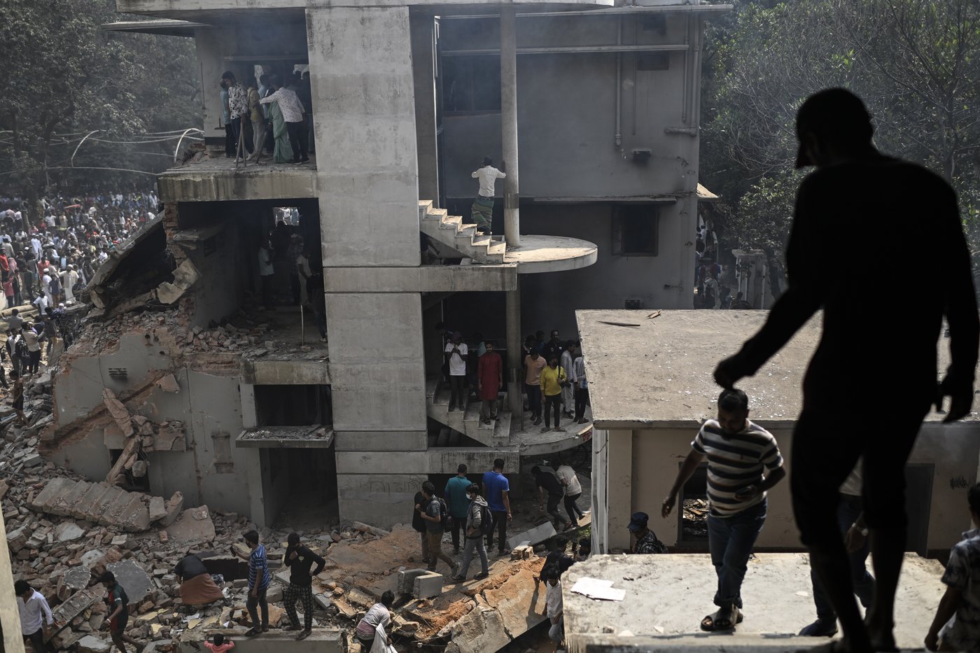 Turbulence in Bangladesh as new government grapples with aftermath of Sheikh Hasina's ouster | iNFOnews.ca