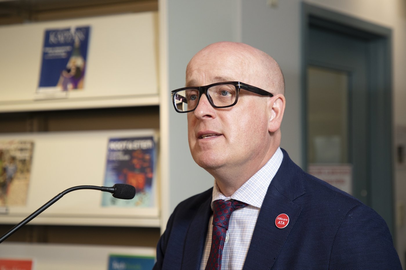 Teachers challenge Alberta law using notwithstanding clause to end strike | iNFOnews.ca Teachers challenge Alberta law using notwithstanding clause to end strike | iNFOnews.ca