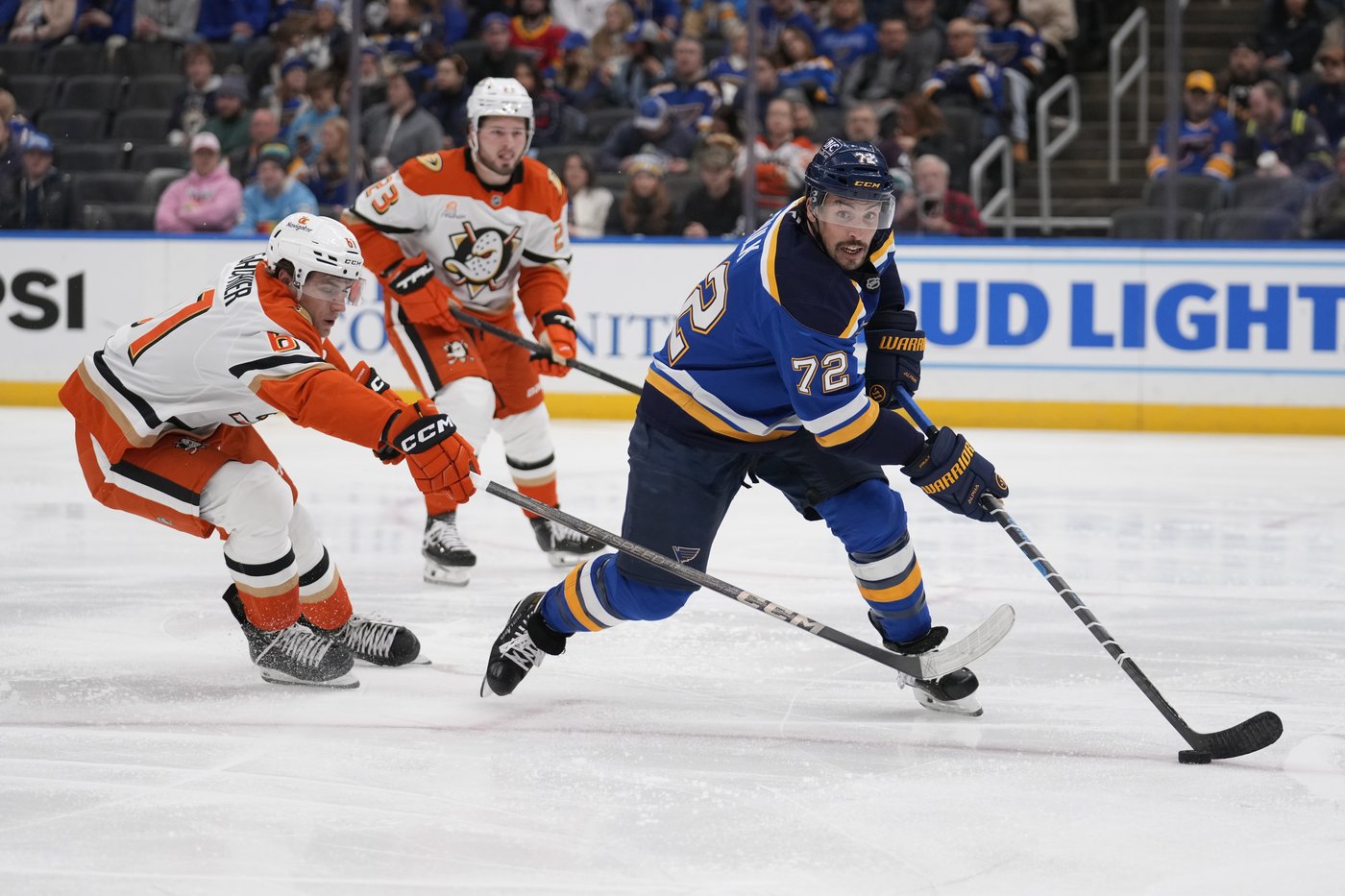Thomas has 2 goals as Blues beat Ducks 6-2 | iNFOnews.ca Thomas has 2 goals as Blues beat Ducks 6-2 | iNFOnews.ca