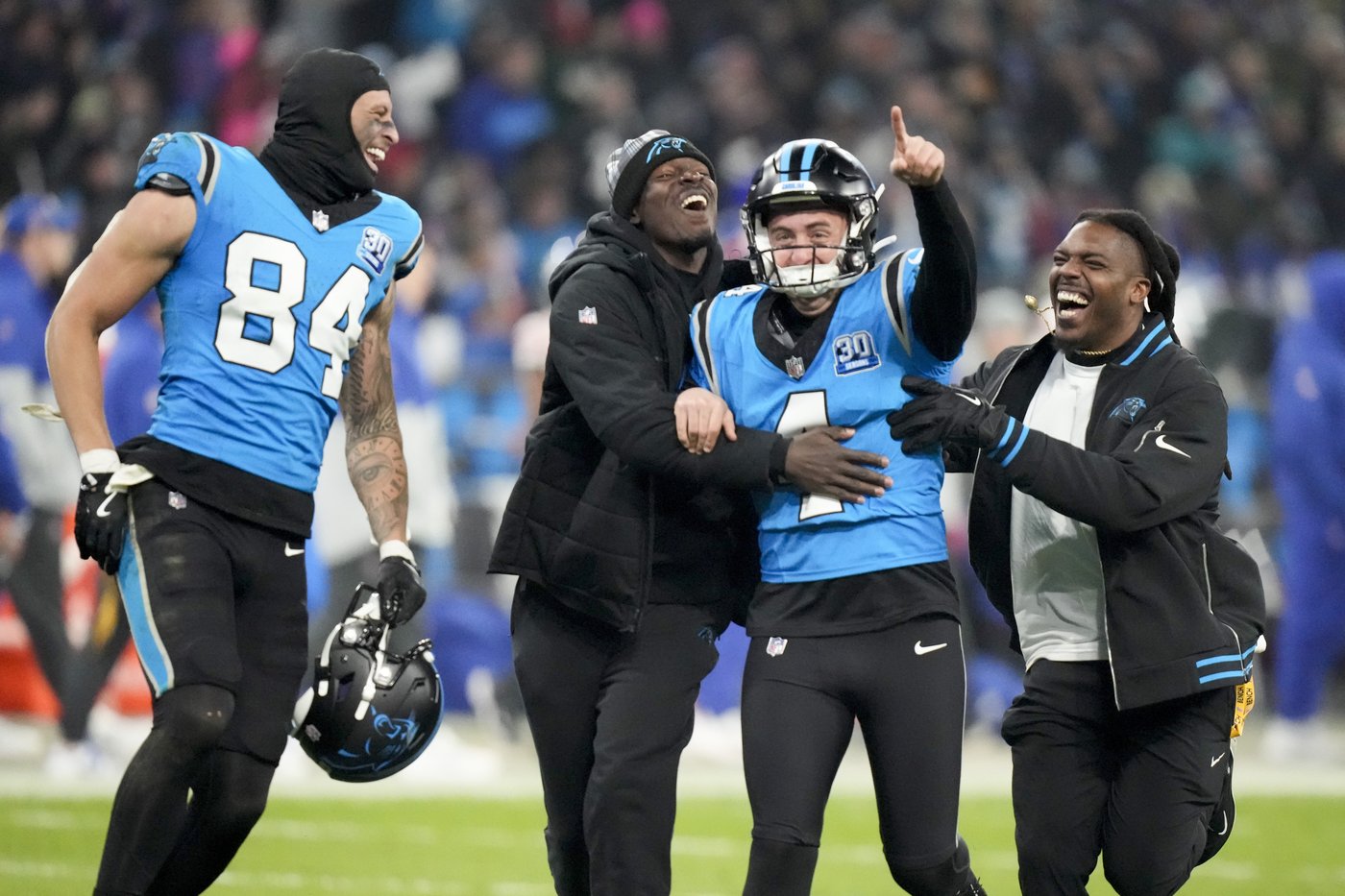 Pineiro's 36-yard field goal in OT lifts Panthers to 20-17 win over Giants in Germany | iNFOnews.ca Pineiro's 36-yard field goal in OT lifts Panthers to 20-17 win over Giants in Germany | iNFOnews.ca